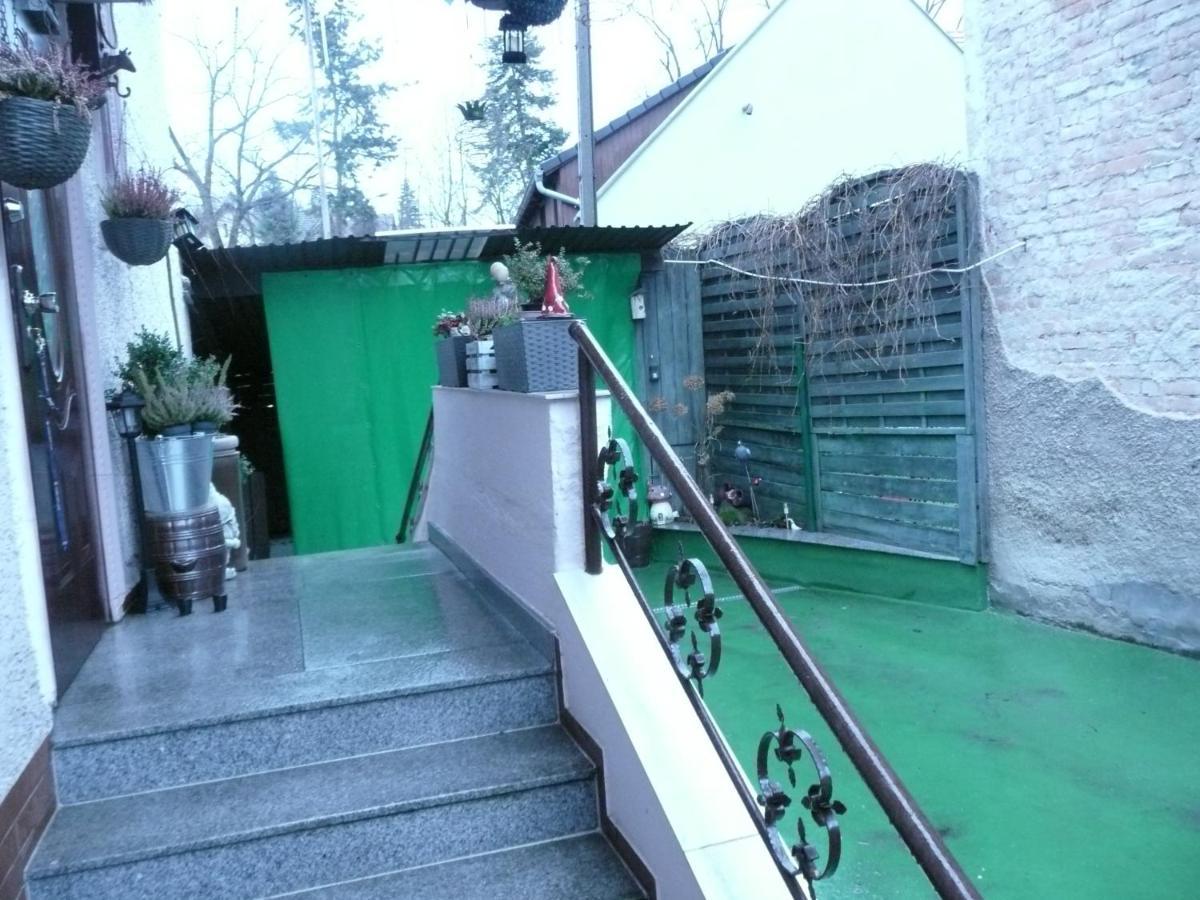 Apartament U Eli Lägenhet Jelenia Góra Exteriör bild